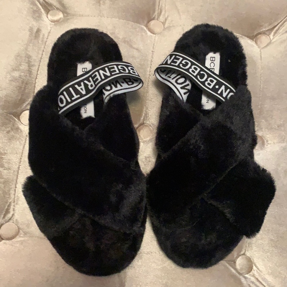 BCBG black furry slippers with elastic strap, new
